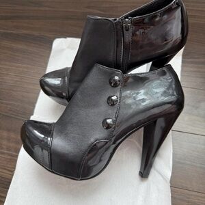 Elegant Black Women's Ankle Boots